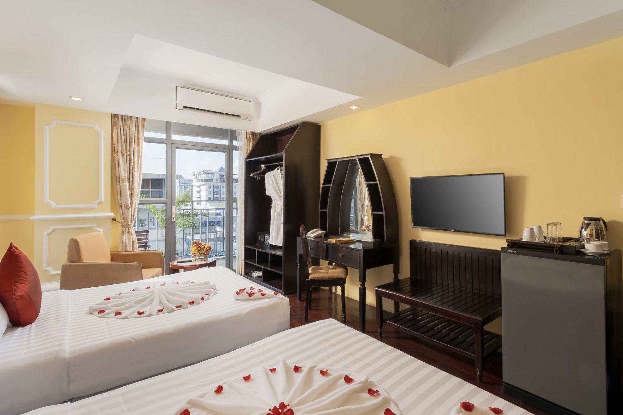Arison Hotel Phnom Penh Exterior foto